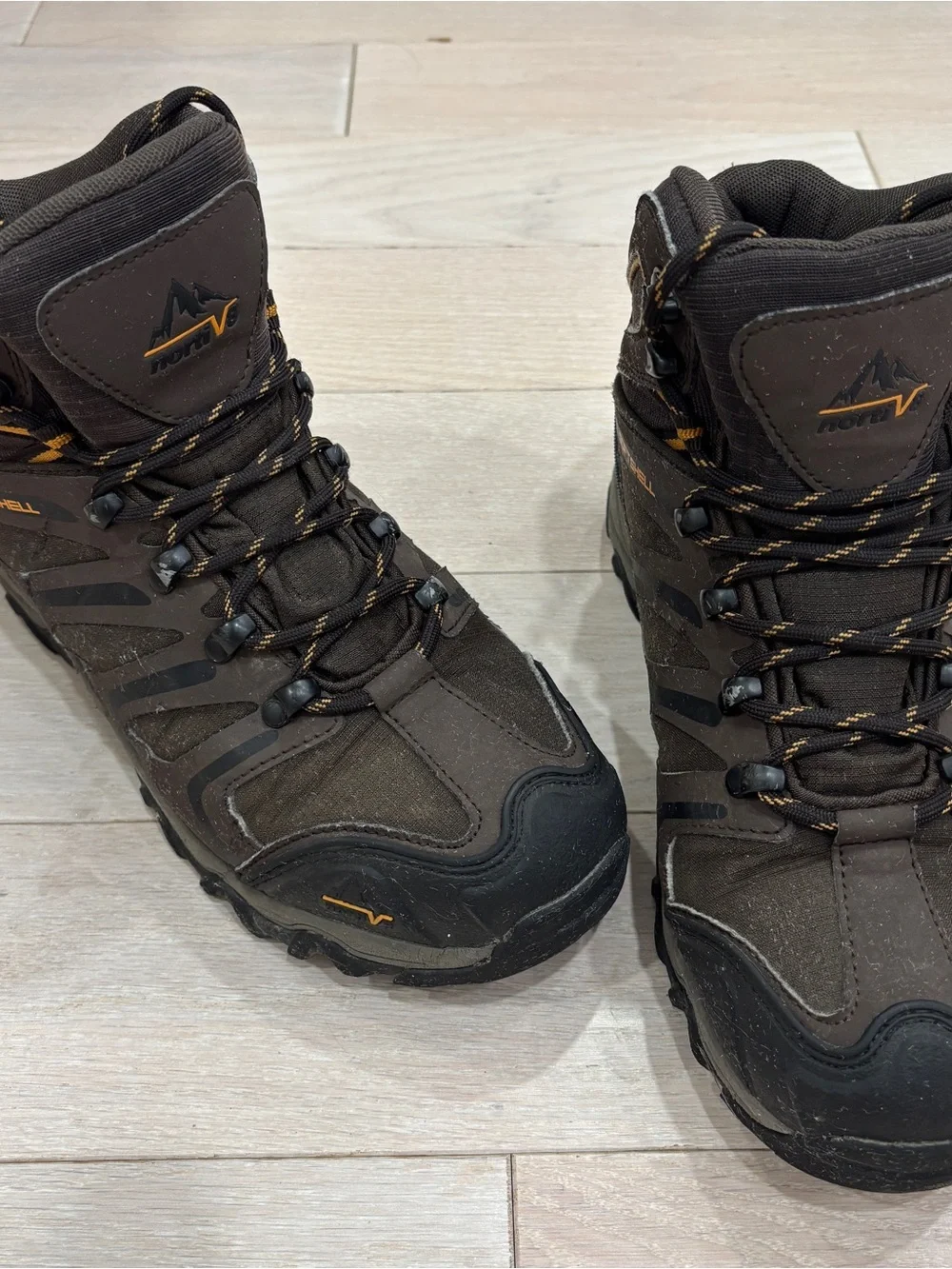 Nortiv 8 Mens Hiking Outdoor Waterproof Non-slip Trail Boots Size 6.5 Brown